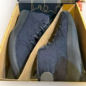 ALLBIRDS RUNNER UP MIZZLE 2 M10 NATURAL BLACK WOOL WITH BOX A10107M100 CASUAL Amazon.com | Allbirds Men main image 3